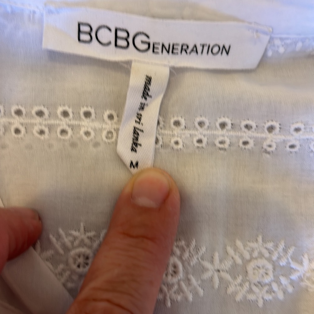 Bcbgeneration White Short Sleeved Buttoned Blouse - image 6